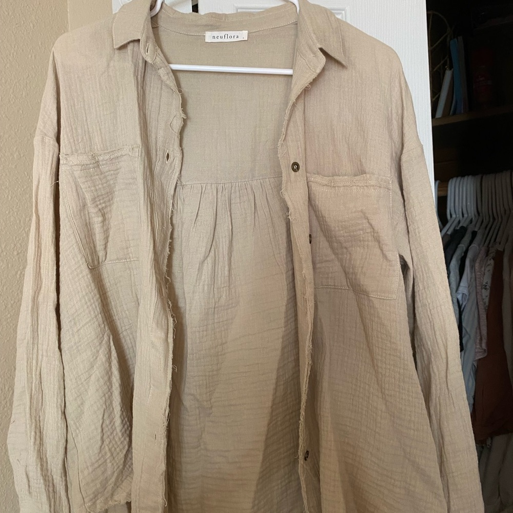 Neuflora Lockwood button down top